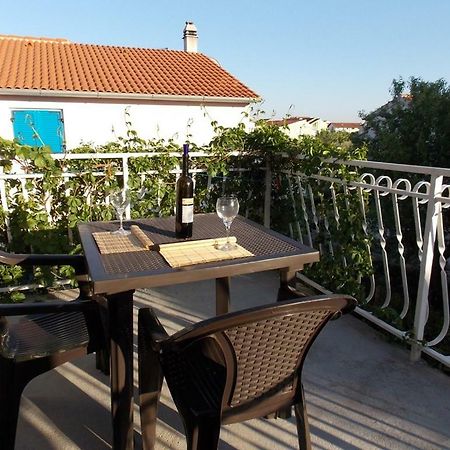 Apartment Ivana Vodice Exterior foto