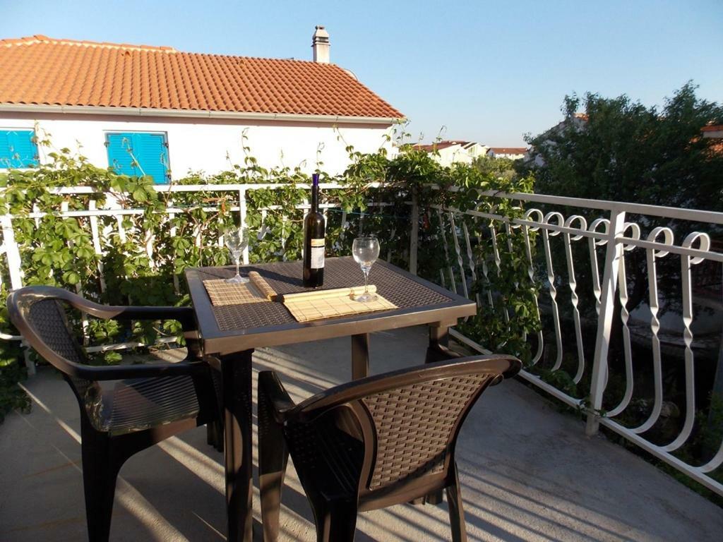 Apartment Ivana Vodice Exterior foto